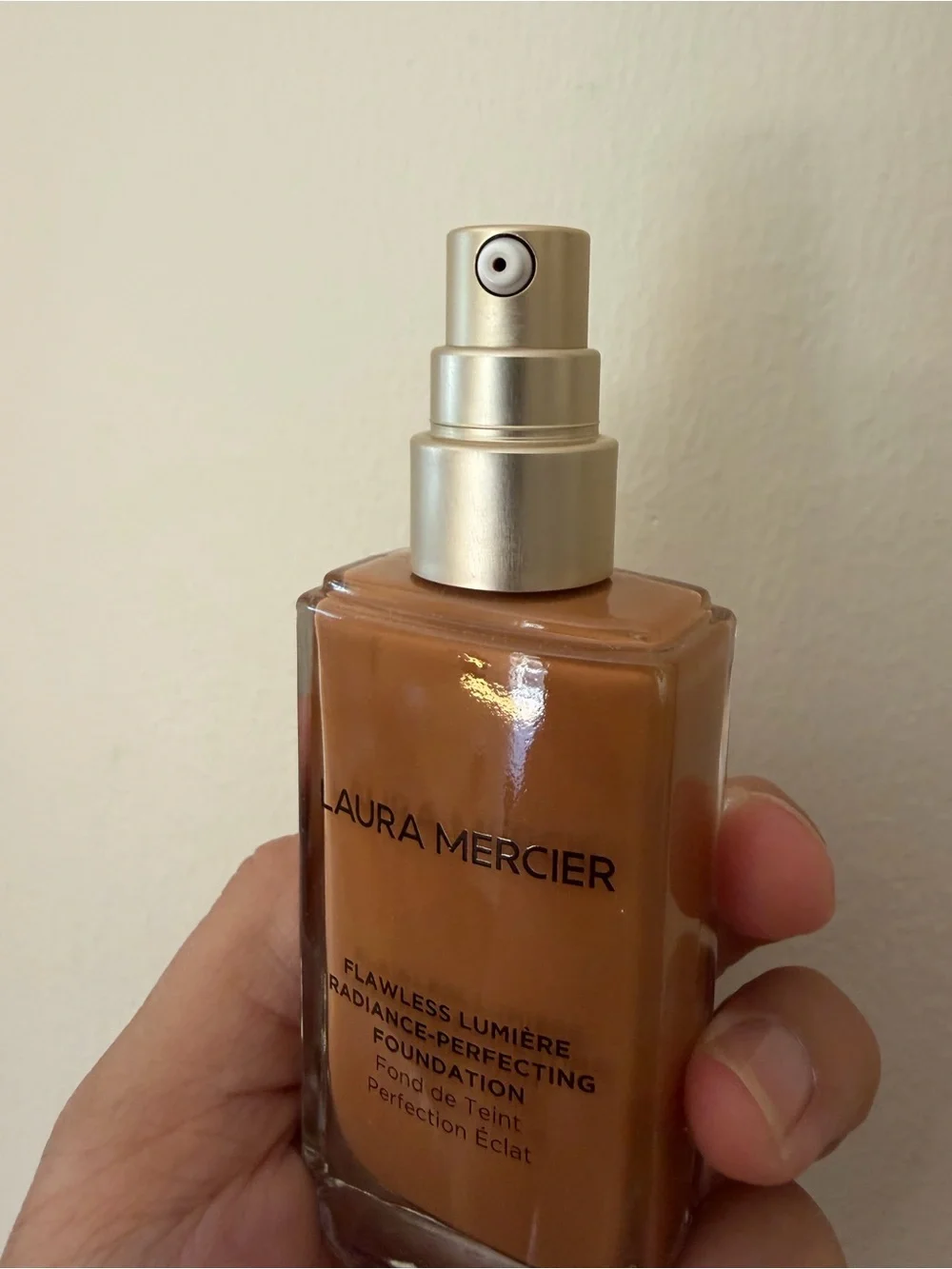 Laura Mercier Flawless Lumière Radiance-Perfecting Foundation - 4C1 Praline